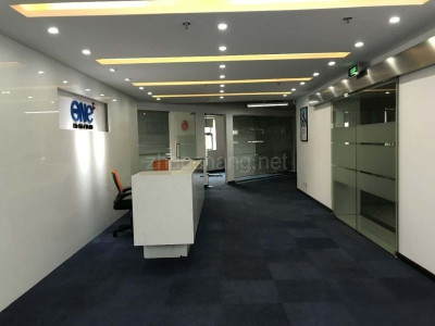 上海普陀区长寿路亚新广场旁 新出950平 整层精装9间 独立空调 行业不限