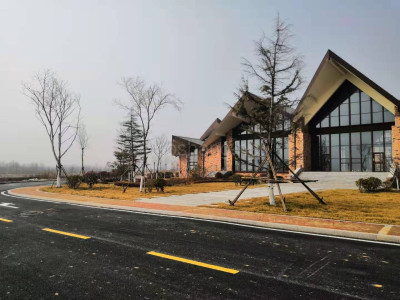 山东青岛即墨区蓝谷伟东产业园4000平商务中心出租，海景房