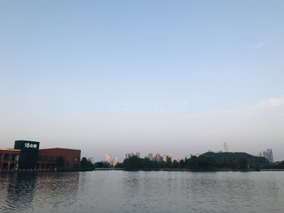 湖南58小镇山水间的办公空间出租 环境好