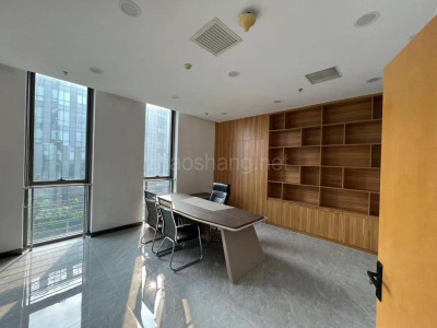 地铁口 拎包入住 独层480平 配办公家具