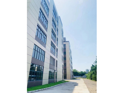 三水区厂房出租4层独栋厂房，带空地，柱距9*10。全新现楼厂房，可租可售