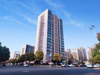 100平精装修，小户型，入园可享受园区政策，拎包入驻