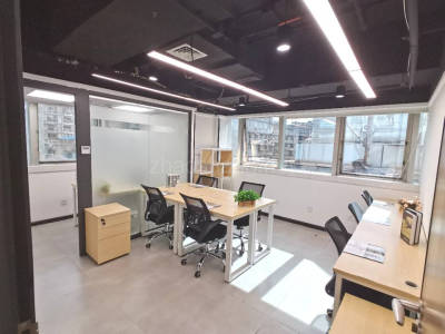 越秀西门口丨靠窗豪华办公室（10-60平）物业直租丨配家具