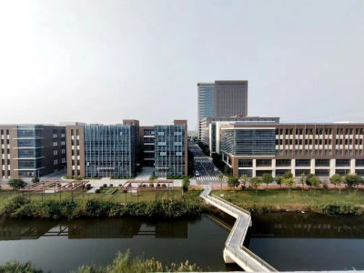 泰州厂房出租政府自建厂房，层高不等，多样选择，租金便宜，欢迎前来投资兴业